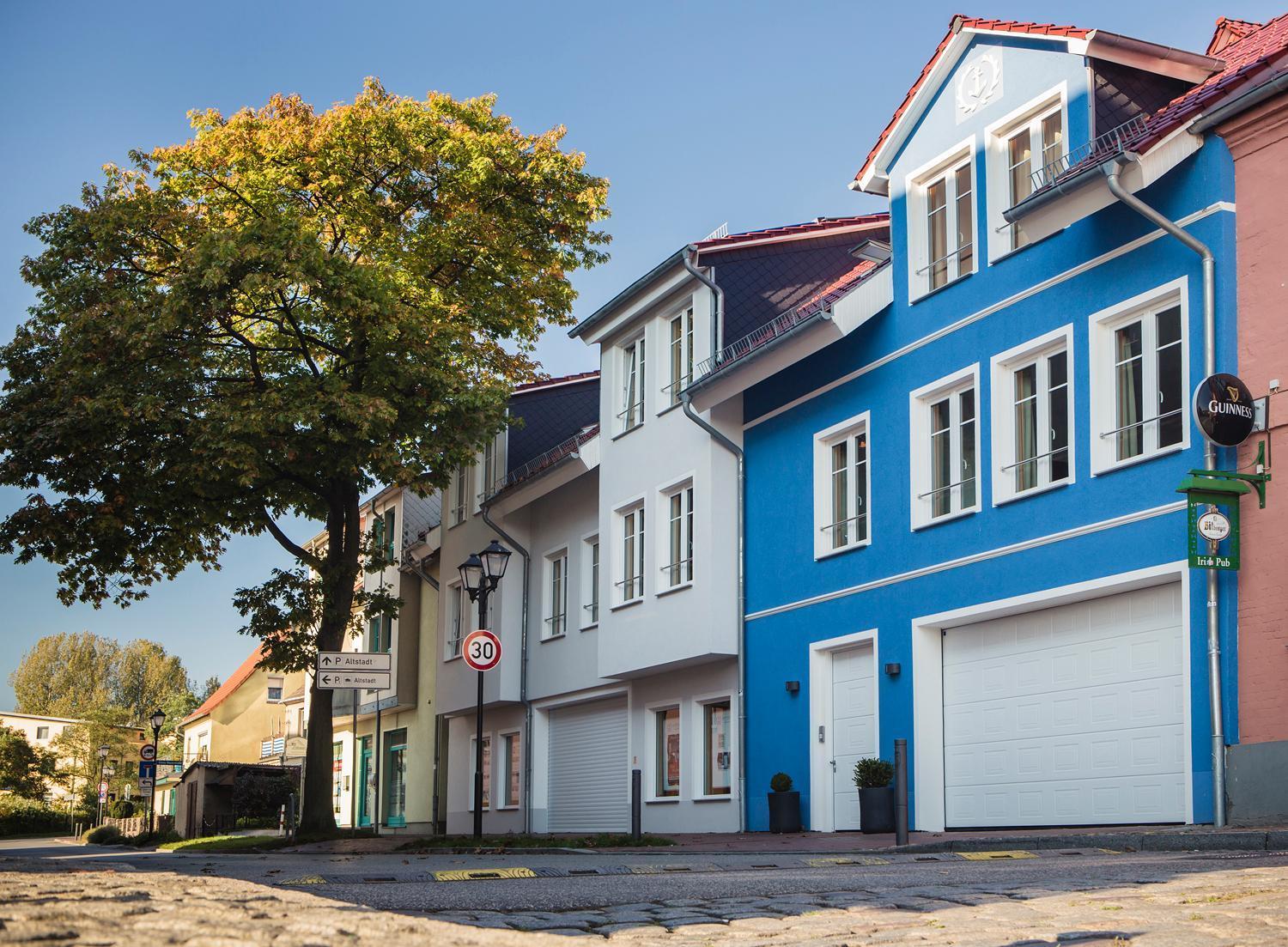 Hotel Am Yachthafen Waren  Kültér fotó