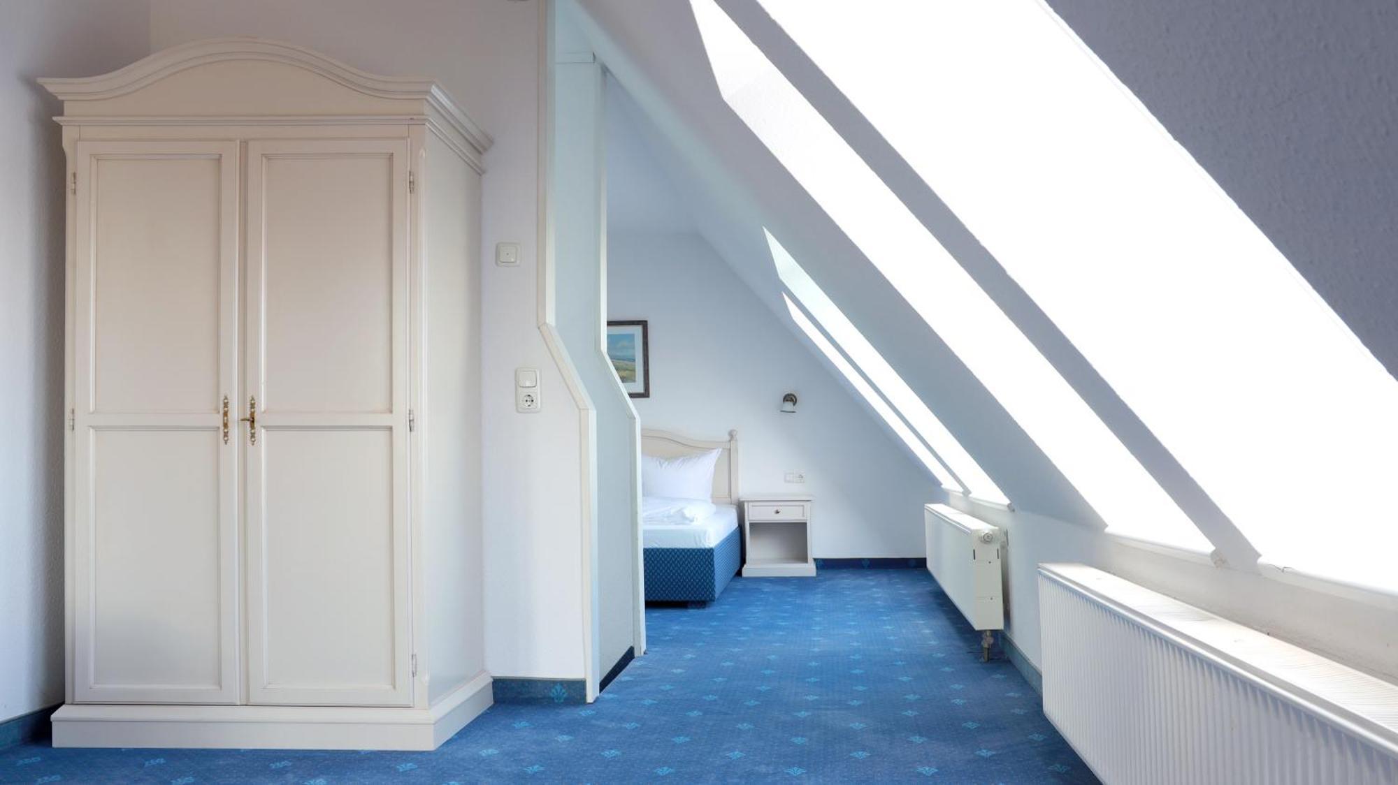 Hotel Am Yachthafen Waren  Kültér fotó
